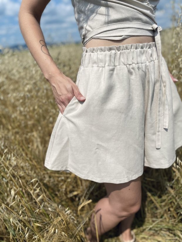 Linen elegant shorts - Sand - Size: XS/S