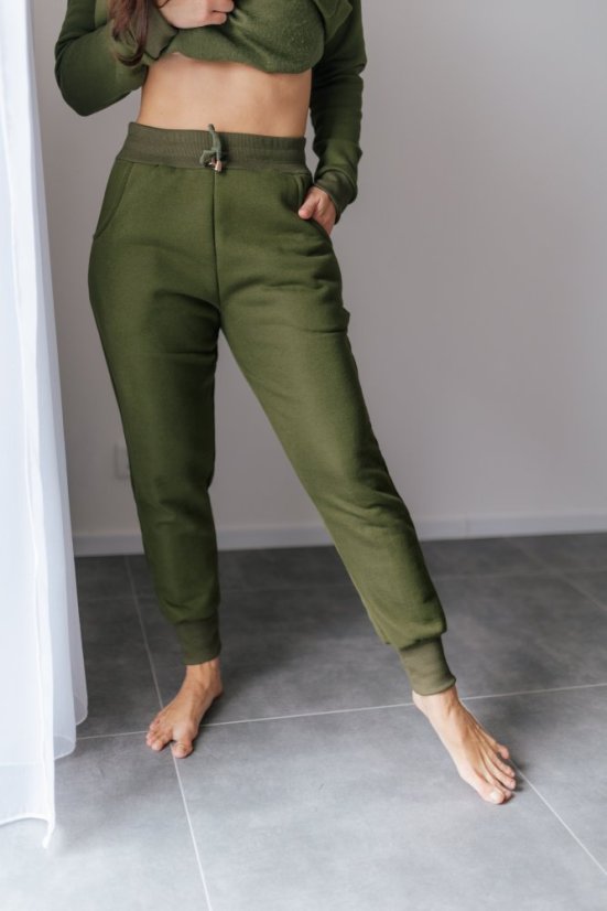 High-waisted sweatpants – khaki green - Size: M/L