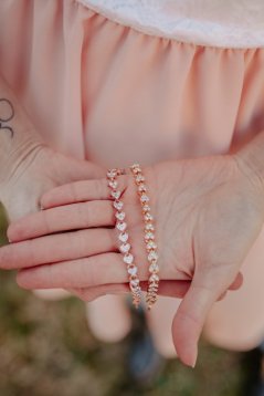 Kamínkový srdíčkový náramek - různé barvy