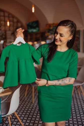 Rovné teplákové šaty ke kojení s kapsami – zelené - Velikost: XS