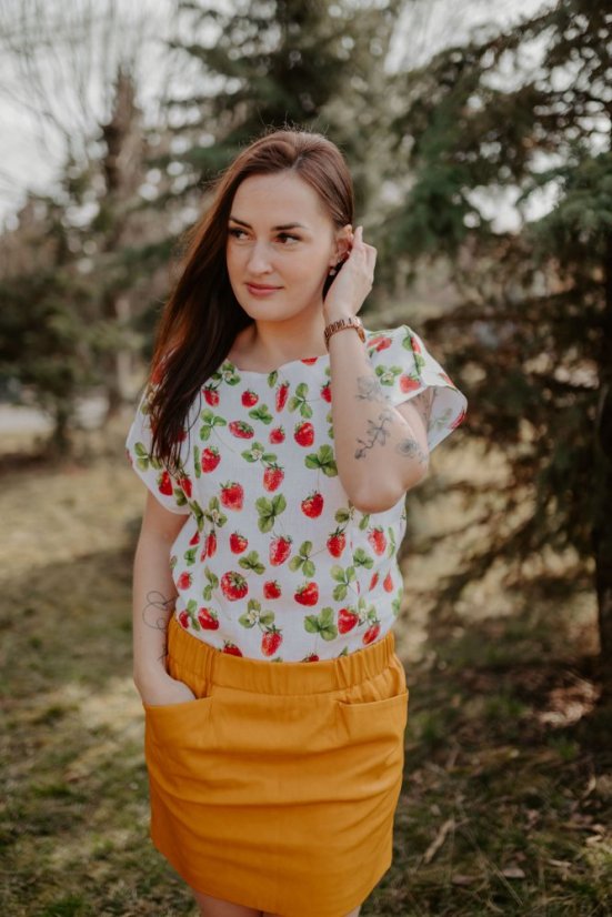Lněná halenka ke kojení - jahody