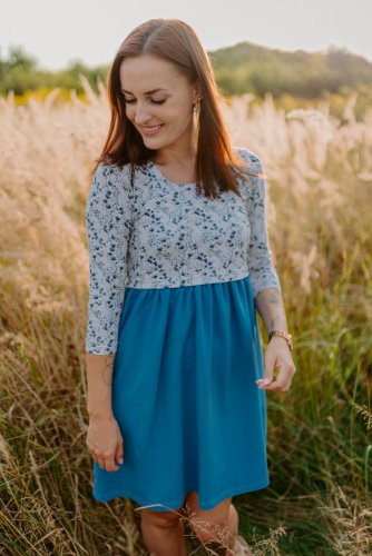 Teplákové šaty ke kojení s nasbíranou sukní – modré mini kvítky - Velikost: XL