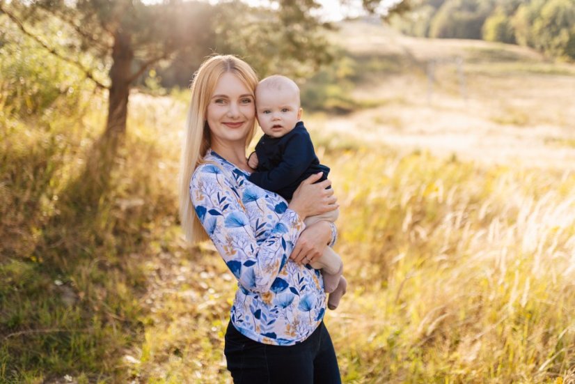 Nursing t-shirt - blue flowers - Size: XS