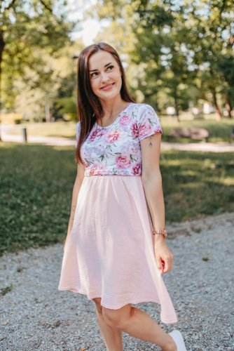 Mušelínové šaty ke kojení - rúžové pivonky
