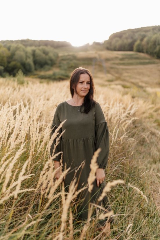 Kojicí šaty "Maison Linen" MIDI - army zelená - Velikost: M/L