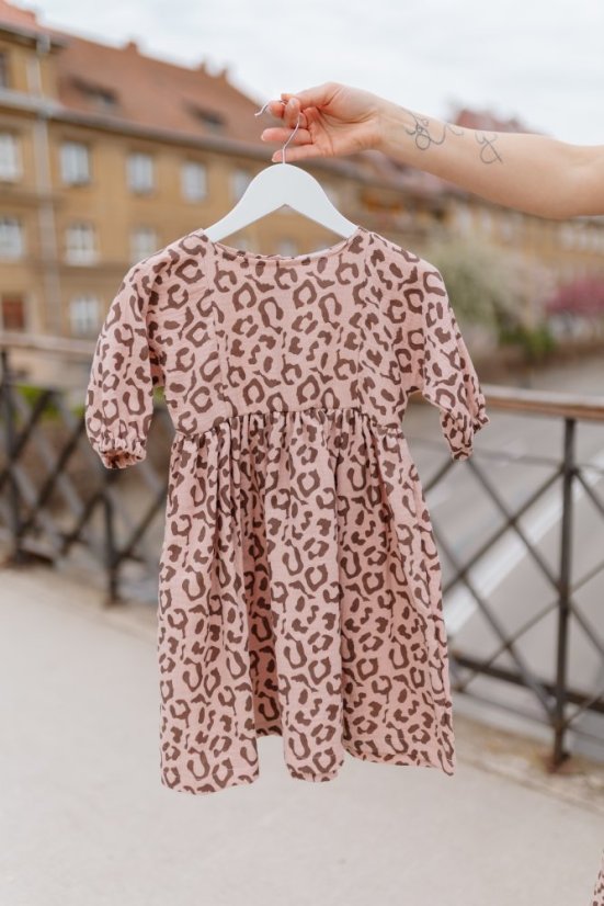 "Boho Breeze" dress MUM AND DAUGHTER - leopard - Size: XS/S, Variant: Classic, Length of the sleeve: short, Length: Long, Belt: With a belt, Children's clothing size: 92-98, Pockets: with pockets
