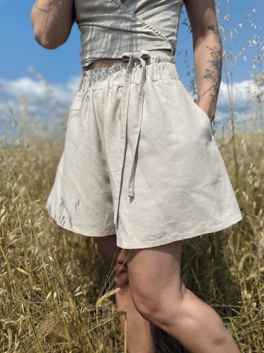 Linen elegant shorts - Sand - Size: M/L