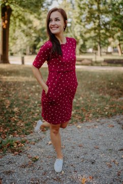 Straight dress with pockets - Gold hearts on burgundy