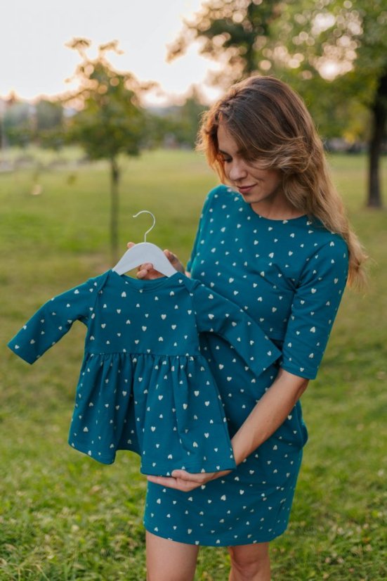 Rovné šaty MÁMA a DCERA – Zlaté srdíčka na petrolejové - Velikost: 2XL