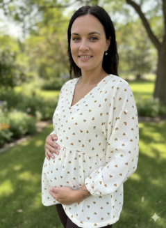 Muslin blouse with neckline - hearts