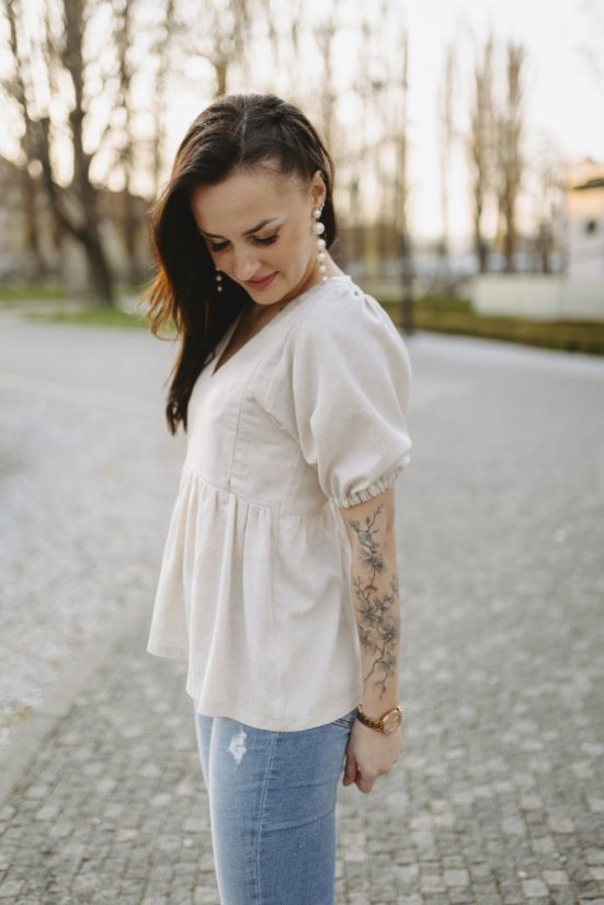 Lněná halenka s výstřihem - Béžová - Velikost: M/L