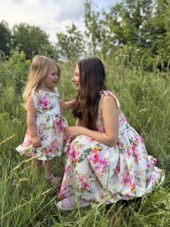 Madeirove květinové šaty "Aurela romantika" MAMA A DCERA