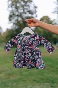 Dívčí teplákové šaty s nasbíranou sukní - margarétky