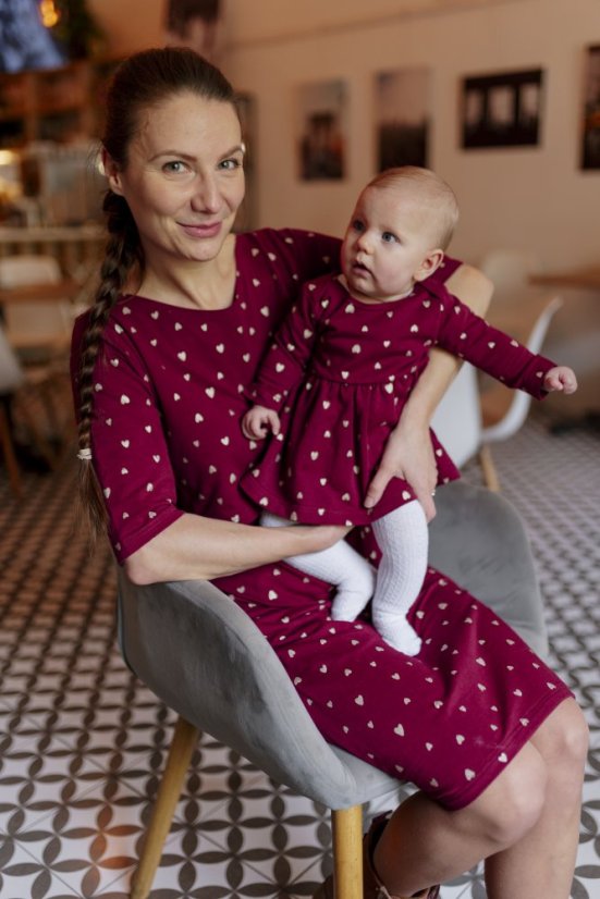 Rovné šaty MÁMA a DCERA – Zlaté srdíčka na bordó