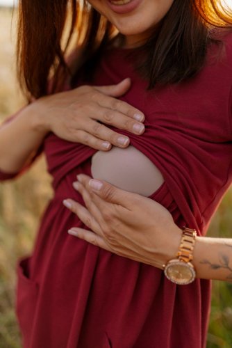 Breastfeeding MIDI dress with pockets - bordó - Size: XL