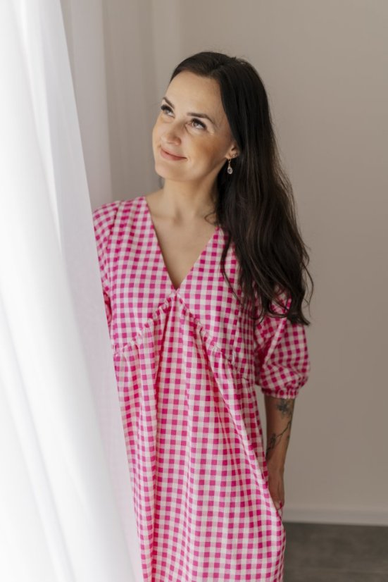 Kojíci šaty "Tartana" - růžová - Velikost: M/L