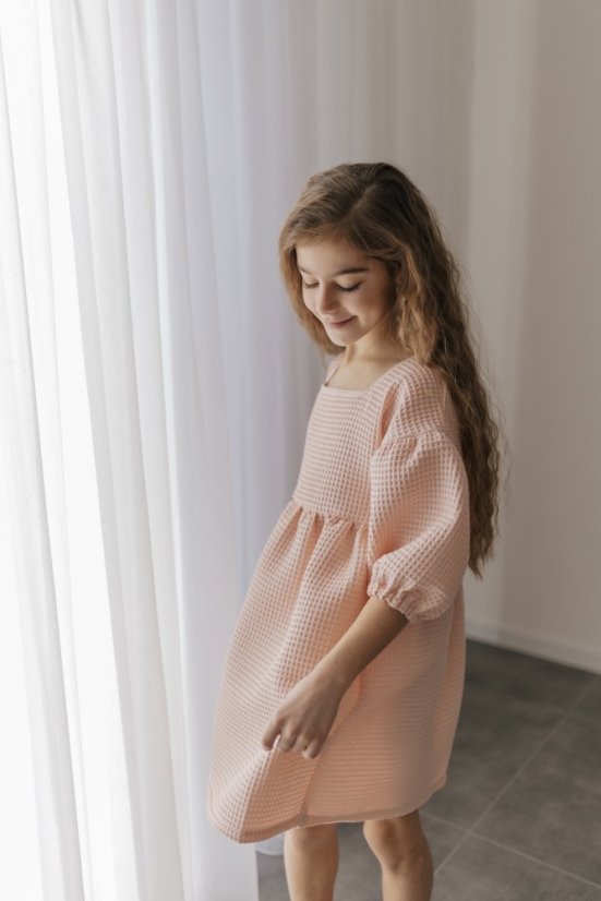 Dívčí šaty "Maison Waffle" - baby pink s páskem