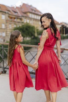 Šaty "Aura" - basic - MÁMA A DCERA - Různé barvy