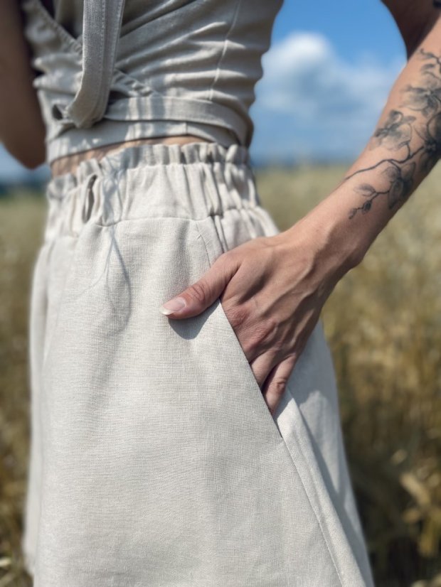 Linen elegant shorts - Sand