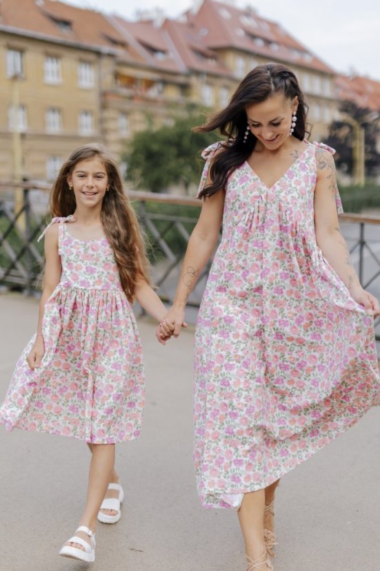 Šaty ke kojení "Aura" MÁMA A DCERA - květiny
