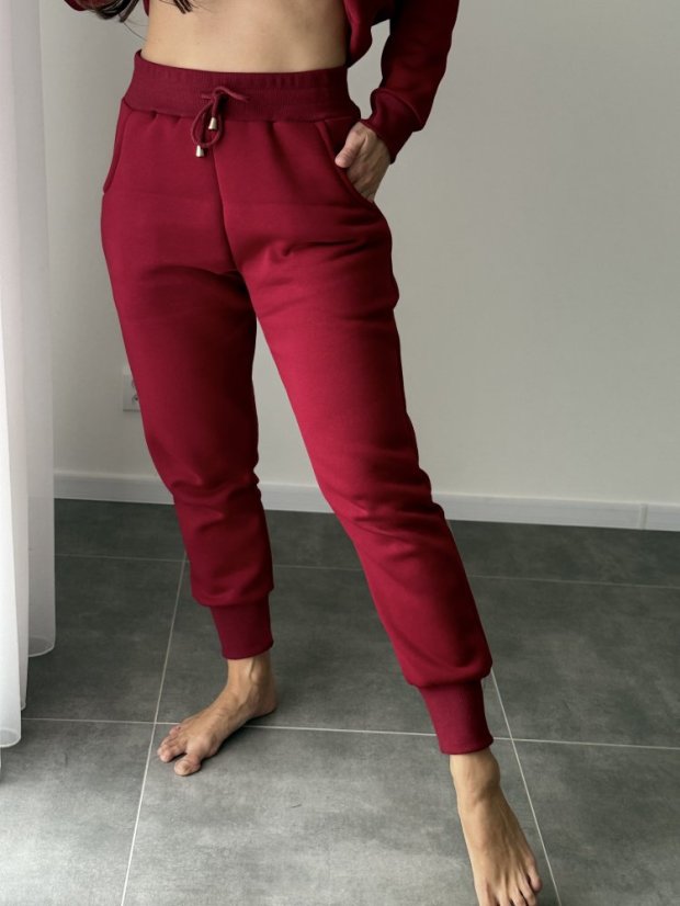 High-waisted sweatpants – burgundy