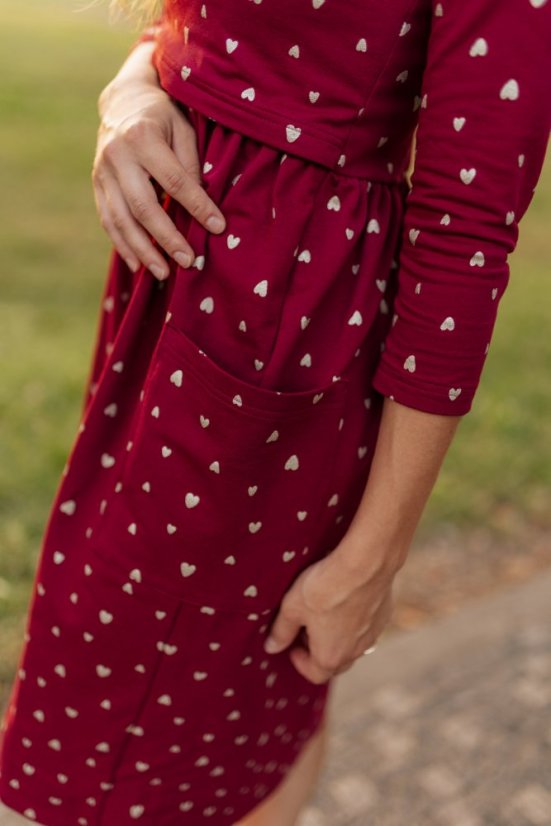 Nursing MIDI dress - golden hearts on bordo