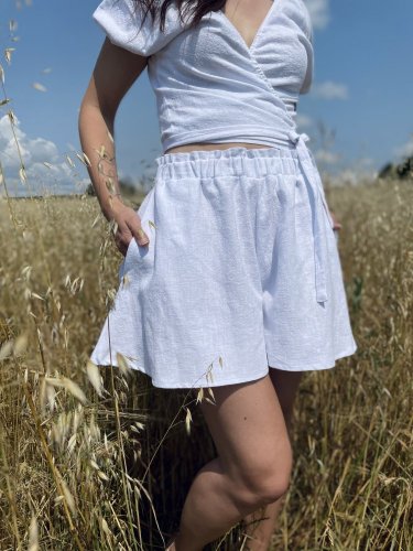 Linen elegant shorts - Various colors - Color: White, Size: XS/S