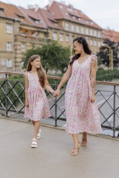 Šaty ke kojení "Aura" MÁMA A DCERA - květiny