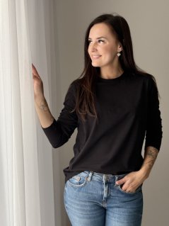 Bavlněné oversize prodloužené tričko - černá