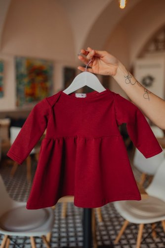 Ačkové teplákové šaty ke kojení s kapsami – bordové - Velikost: XS