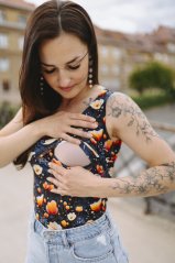 Tank breastfeeding top – dark flowers